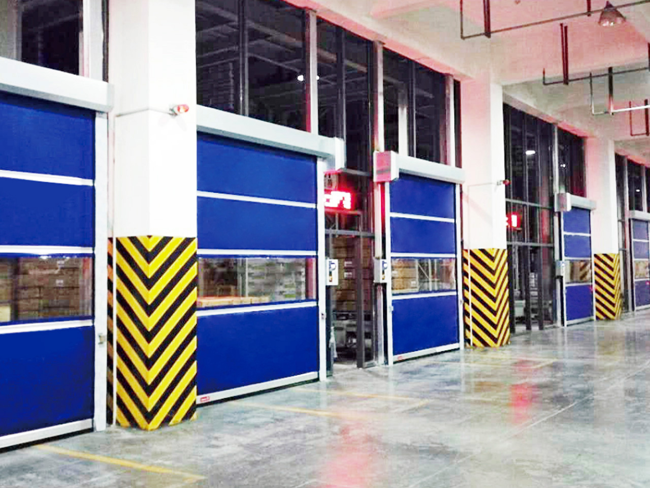 Workshop application featuring workshop high speed rolling door