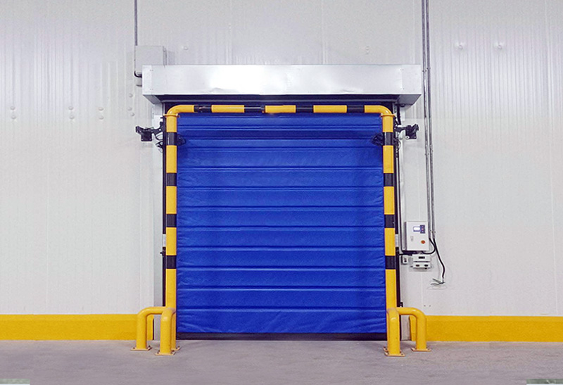 Cold room entrance