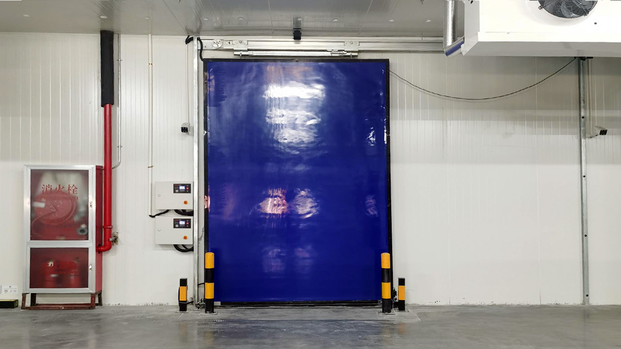 Temperature-controlled loading area